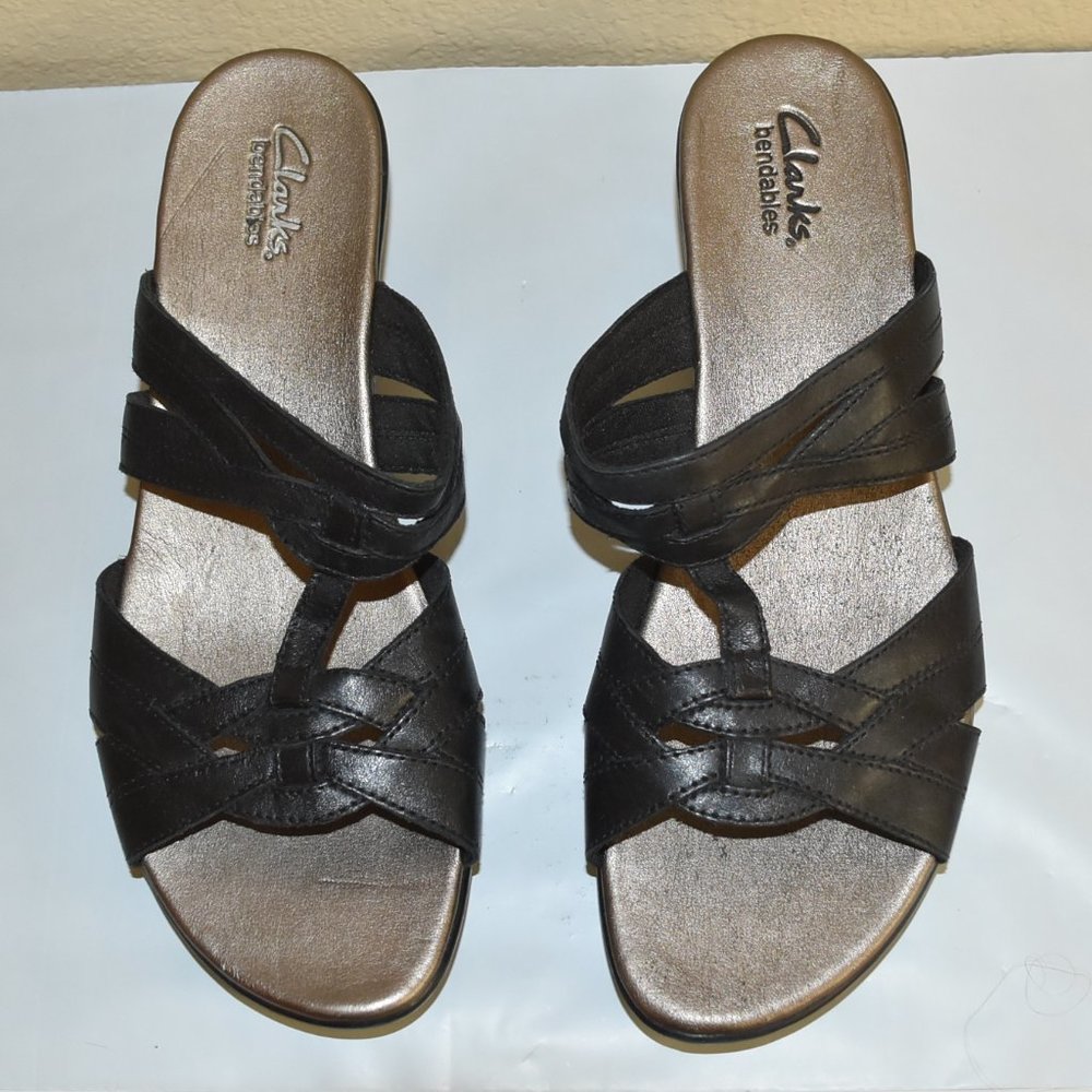 CLARKS BENDABLES BLACK WOMENS SLIP ON WEDGE SLIDES, 9M, LEATHER, EUC!!!!